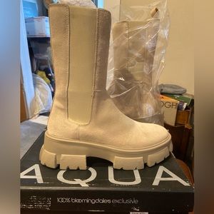 New! Aqua trixy suede boots Sz 7.5